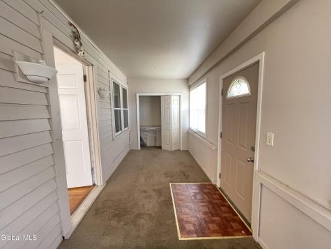 13 Washington Avenue Colonie NY 12205