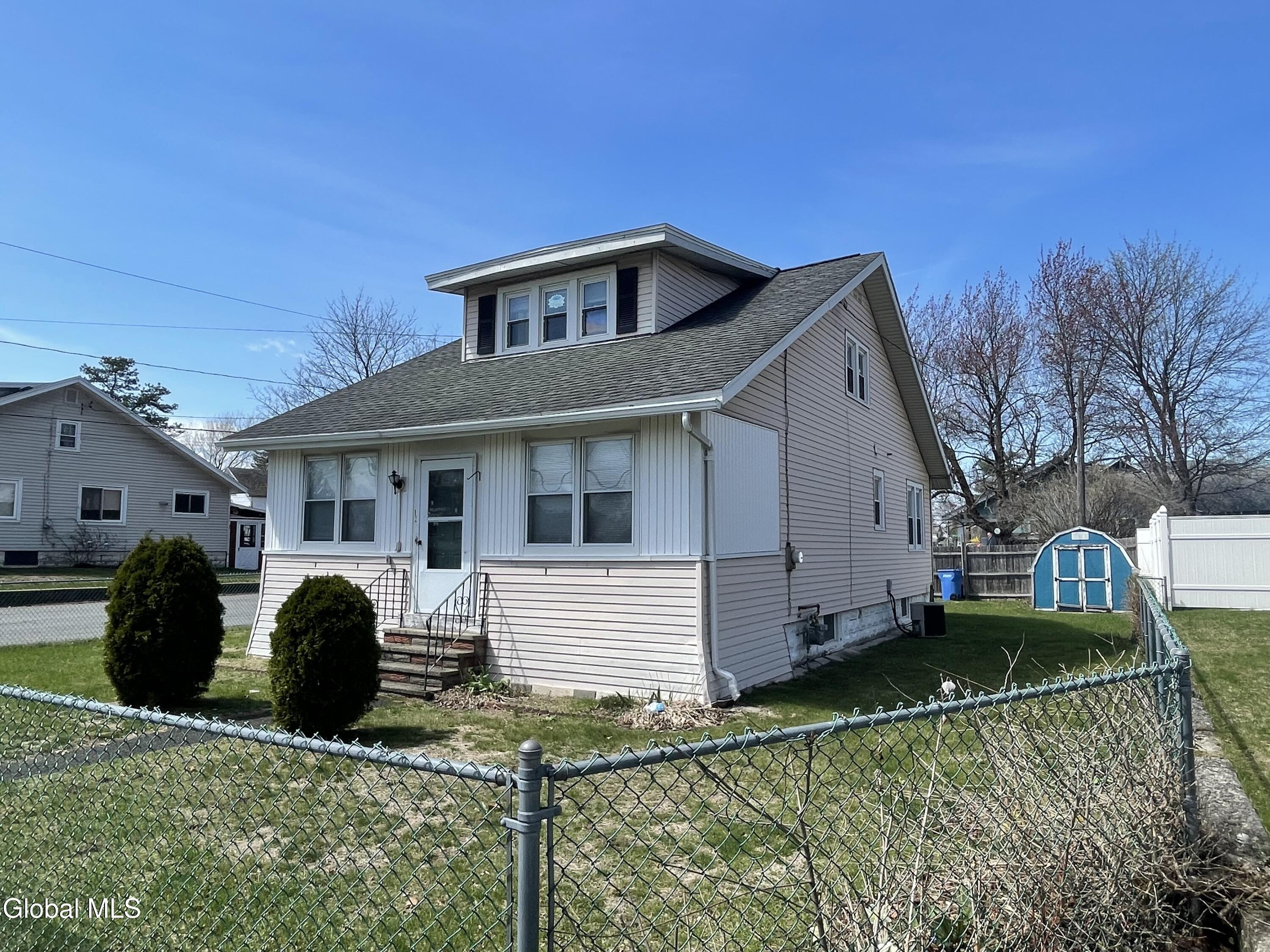 13 Washington Avenue Colonie NY 12205