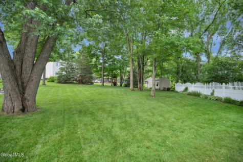 16 Tamara Court East Greenbush NY 12061