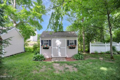 16 Tamara Court East Greenbush NY 12061