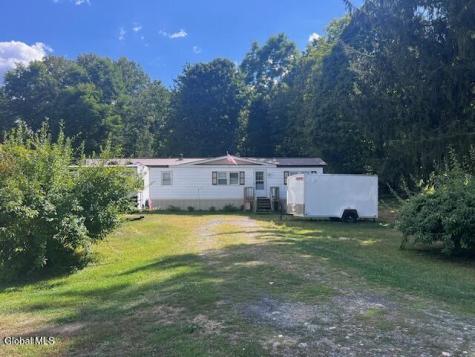 2392 State Route 67 Johnsonville NY 12094