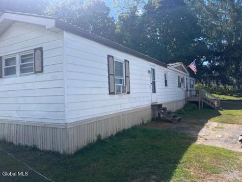 2392 State Route 67 Johnsonville NY 12094