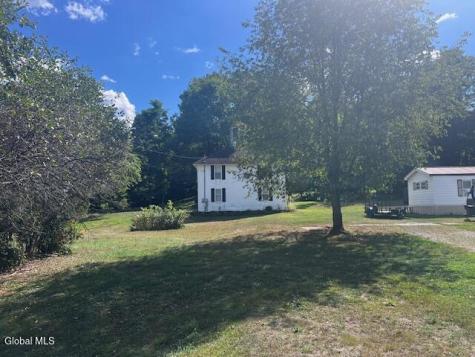 2392 State Route 67 Johnsonville NY 12094