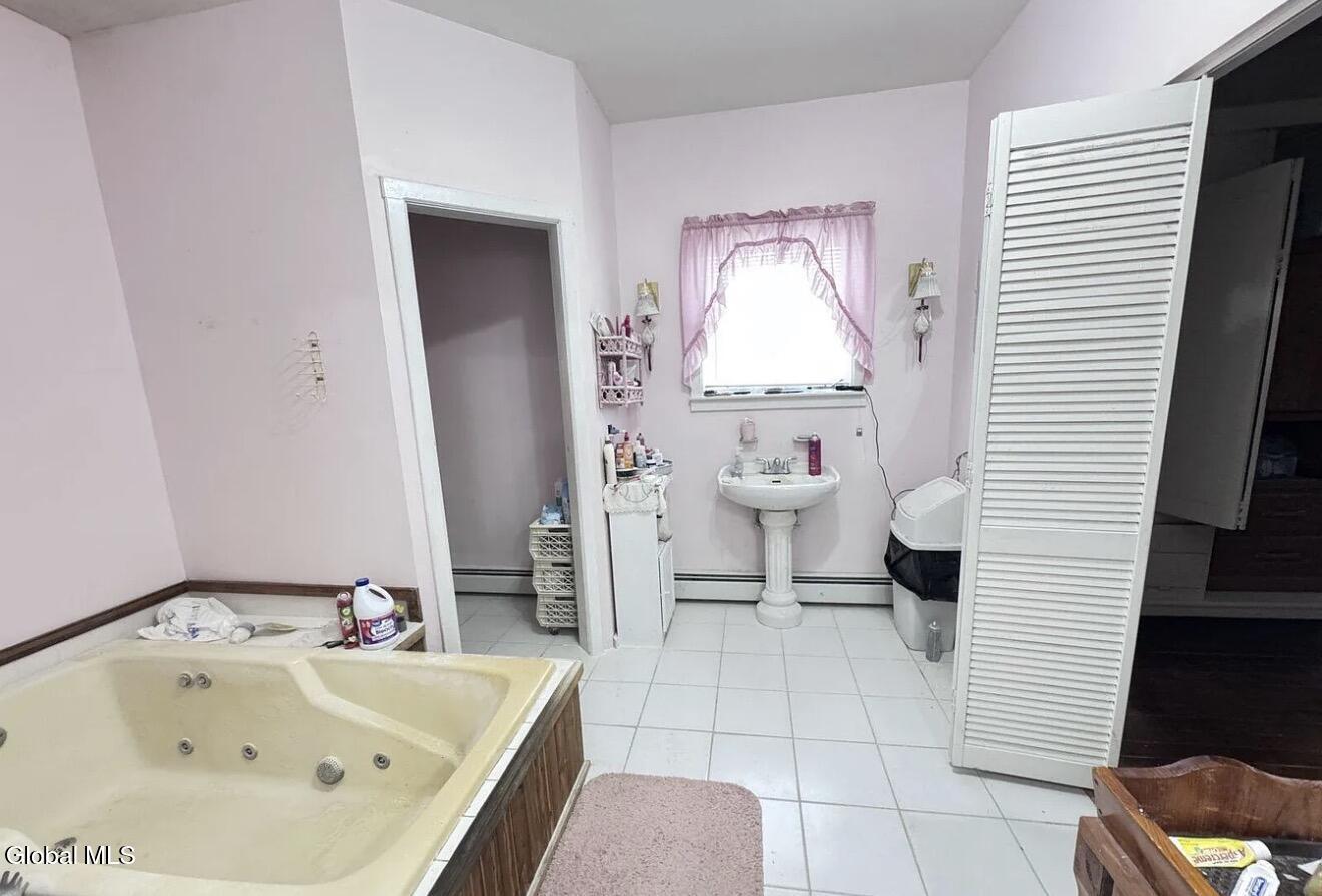 211 Reynolds Road Fultonville NY 12072