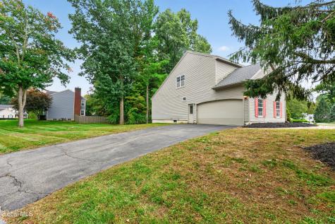 30 Lexington Commons Boulevard Halfmoon NY 12065