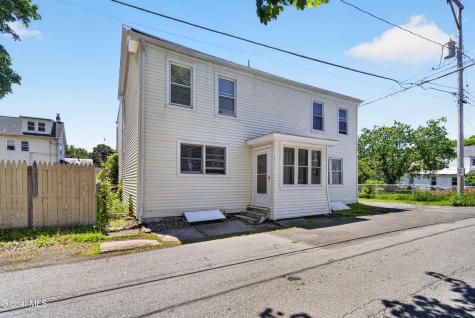 17 Hudson Street Waterford NY 12188