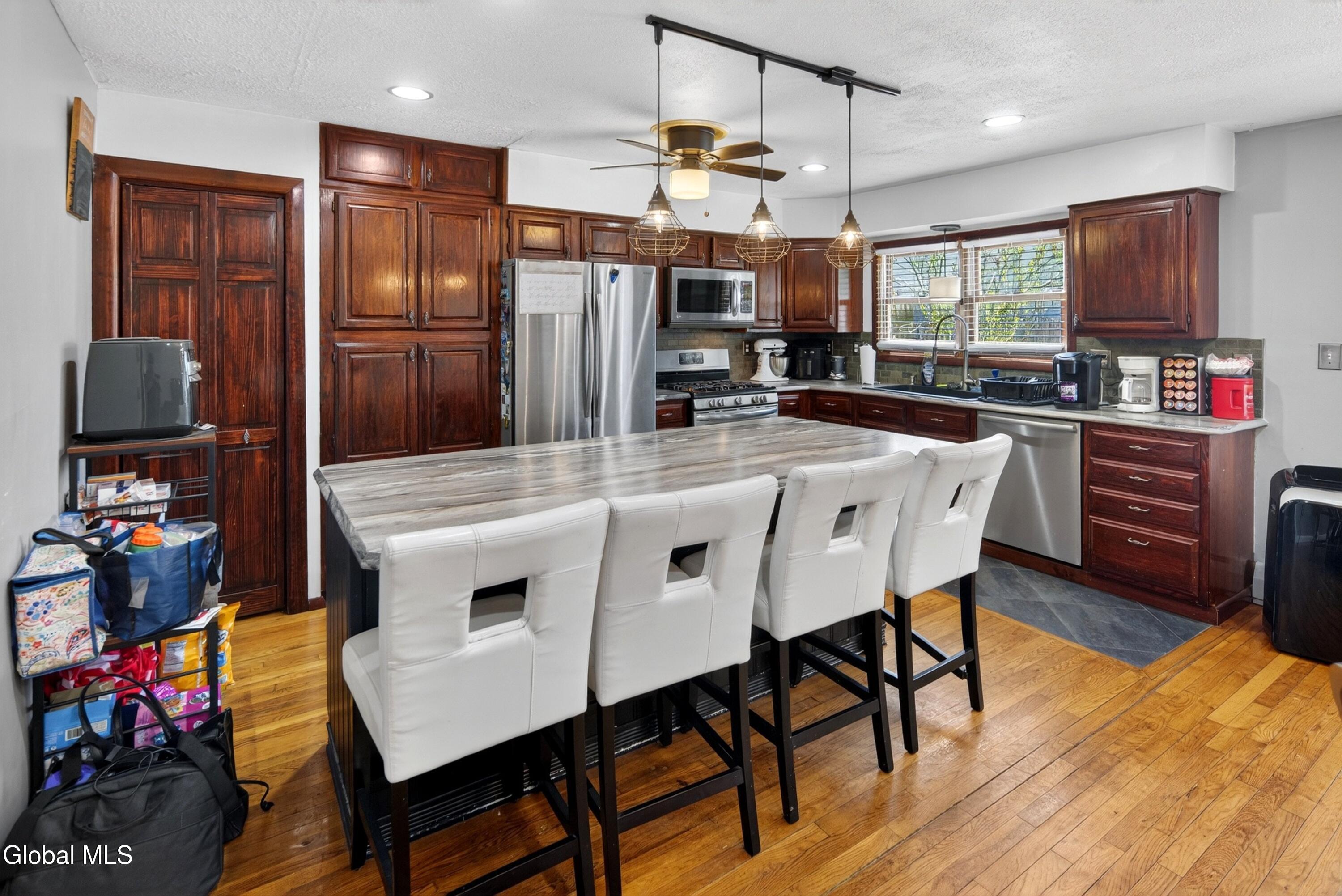 17 Hudson Street Waterford NY 12188