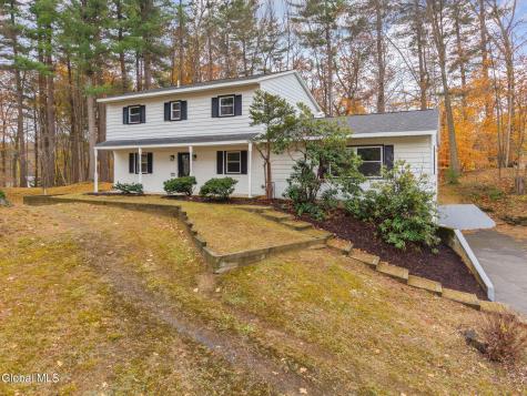 4 Woodshire Court Ballston Lake NY 12019