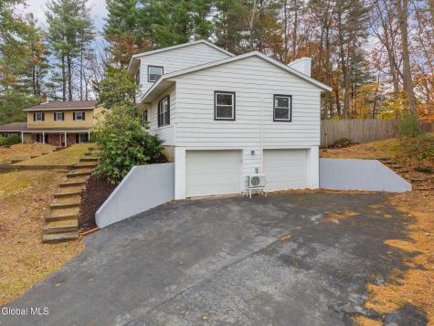 4 Woodshire Court Ballston Lake NY 12019