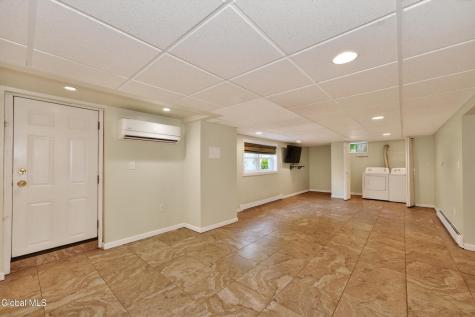 78 Mcnutt Avenue Albany NY 12205