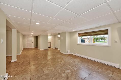 78 Mcnutt Avenue Albany NY 12205