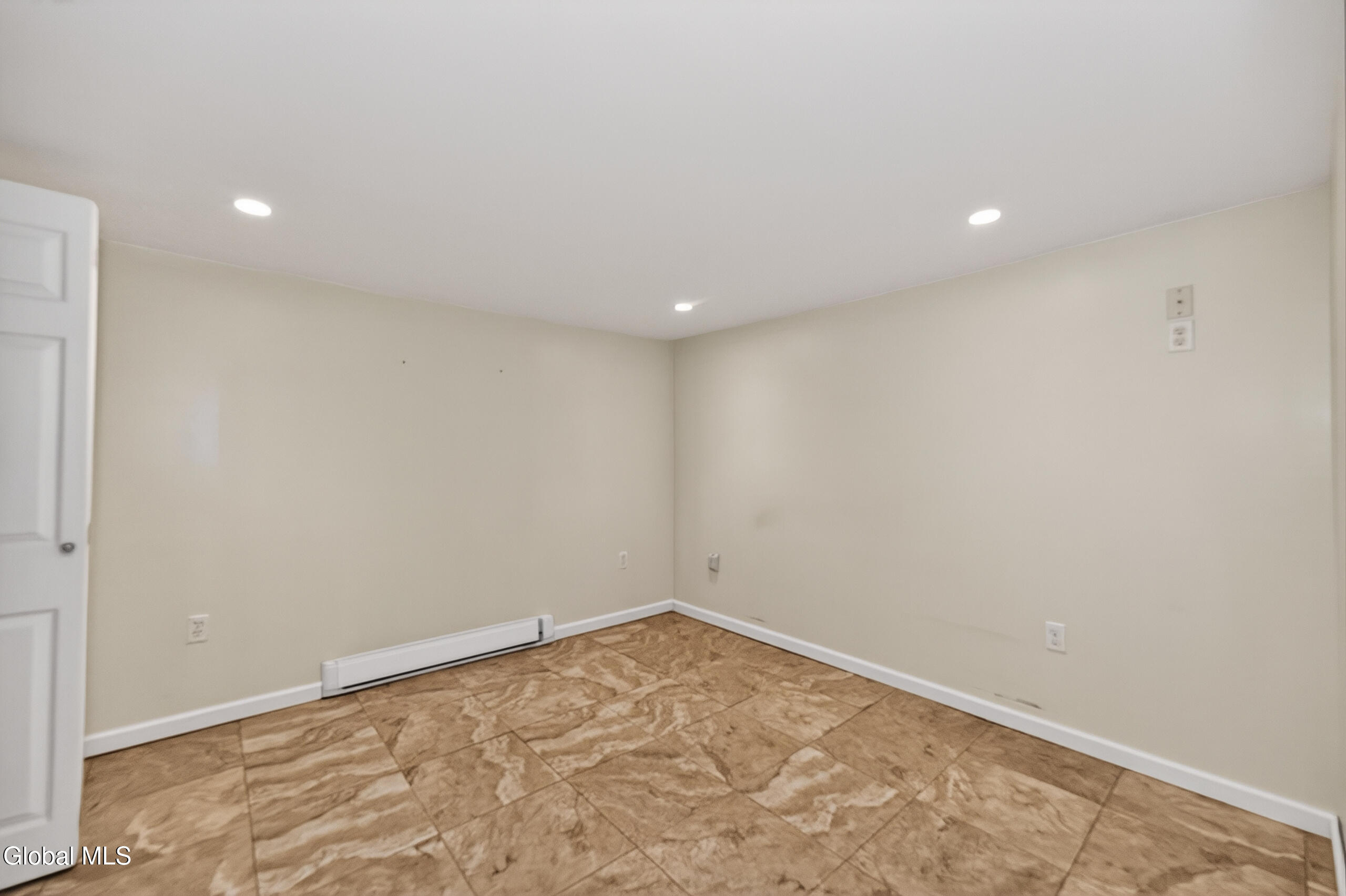 78 Mcnutt Avenue Albany NY 12205