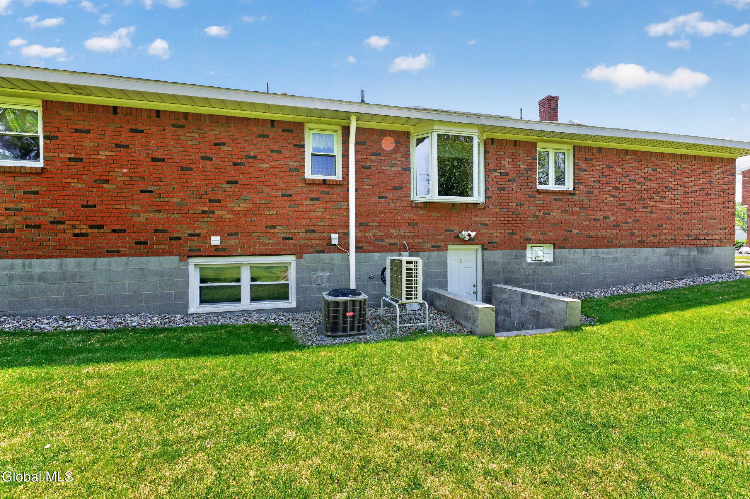 78 Mcnutt Avenue Albany NY 12205
