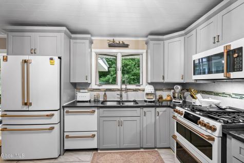106 Wesskum Woods Road Gloversville NY 12078