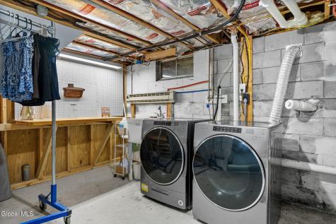 106 Wesskum Woods Road Gloversville NY 12078