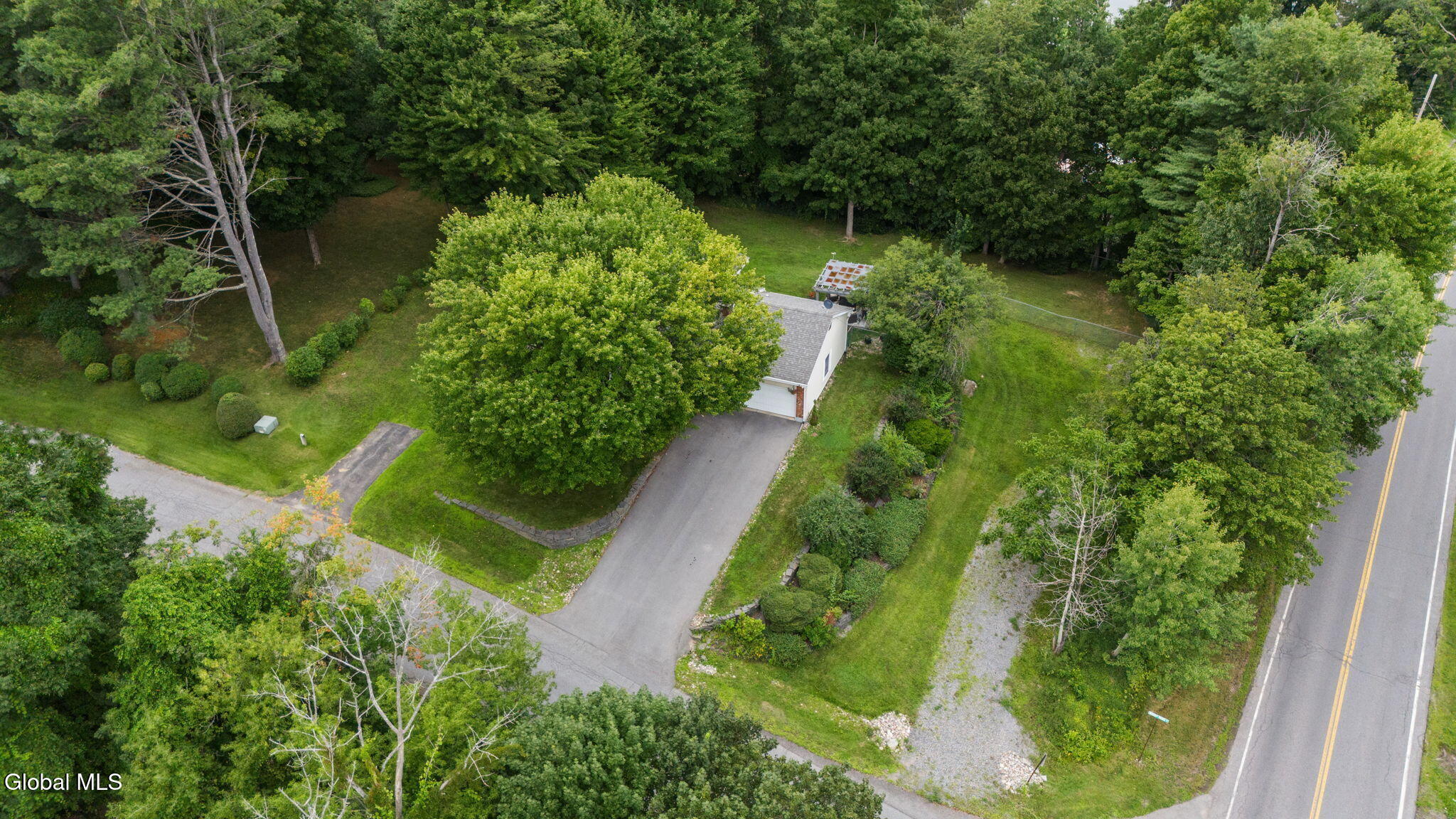106 Wesskum Woods Road Gloversville NY 12078