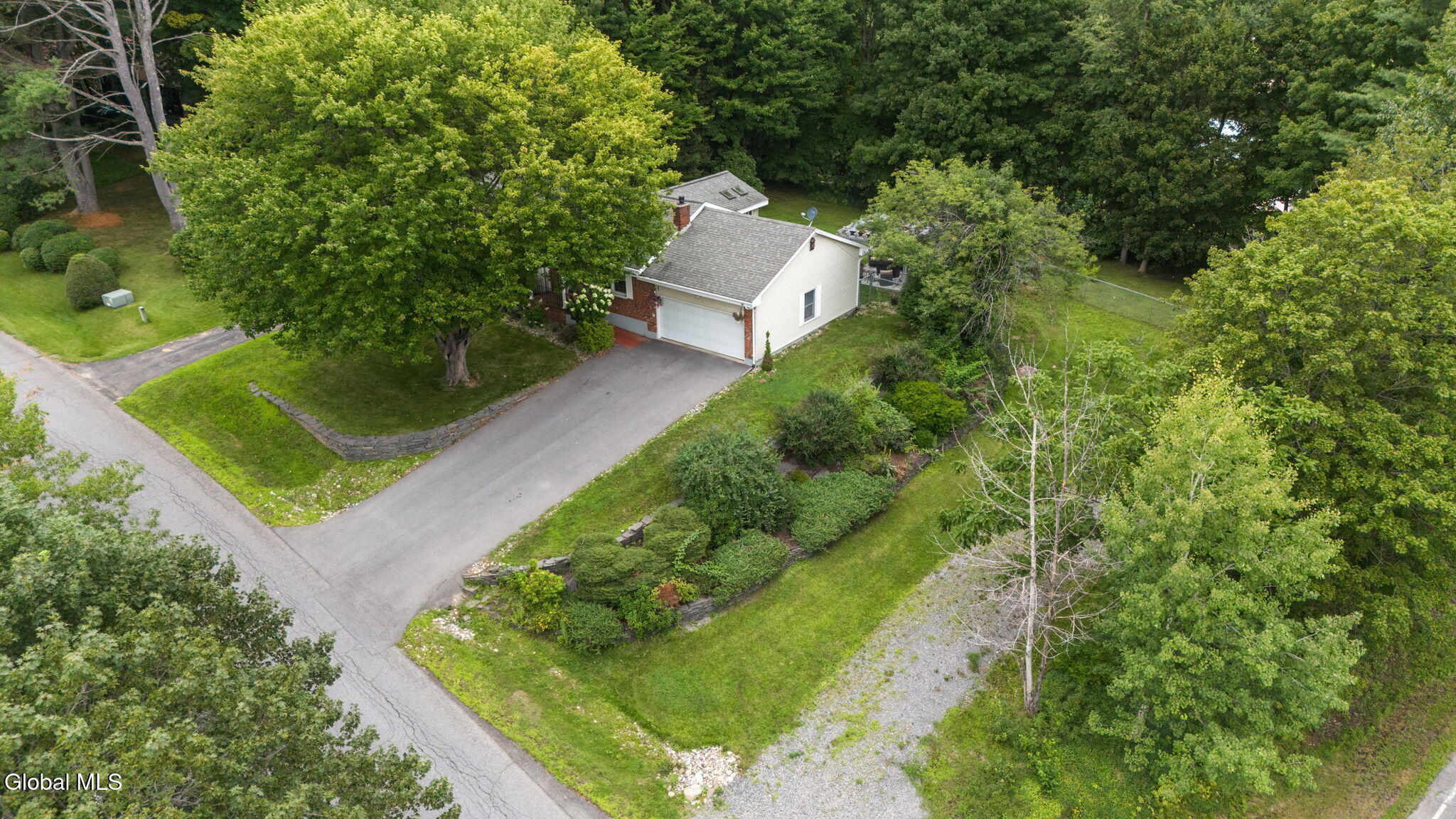 106 Wesskum Woods Road Gloversville NY 12078
