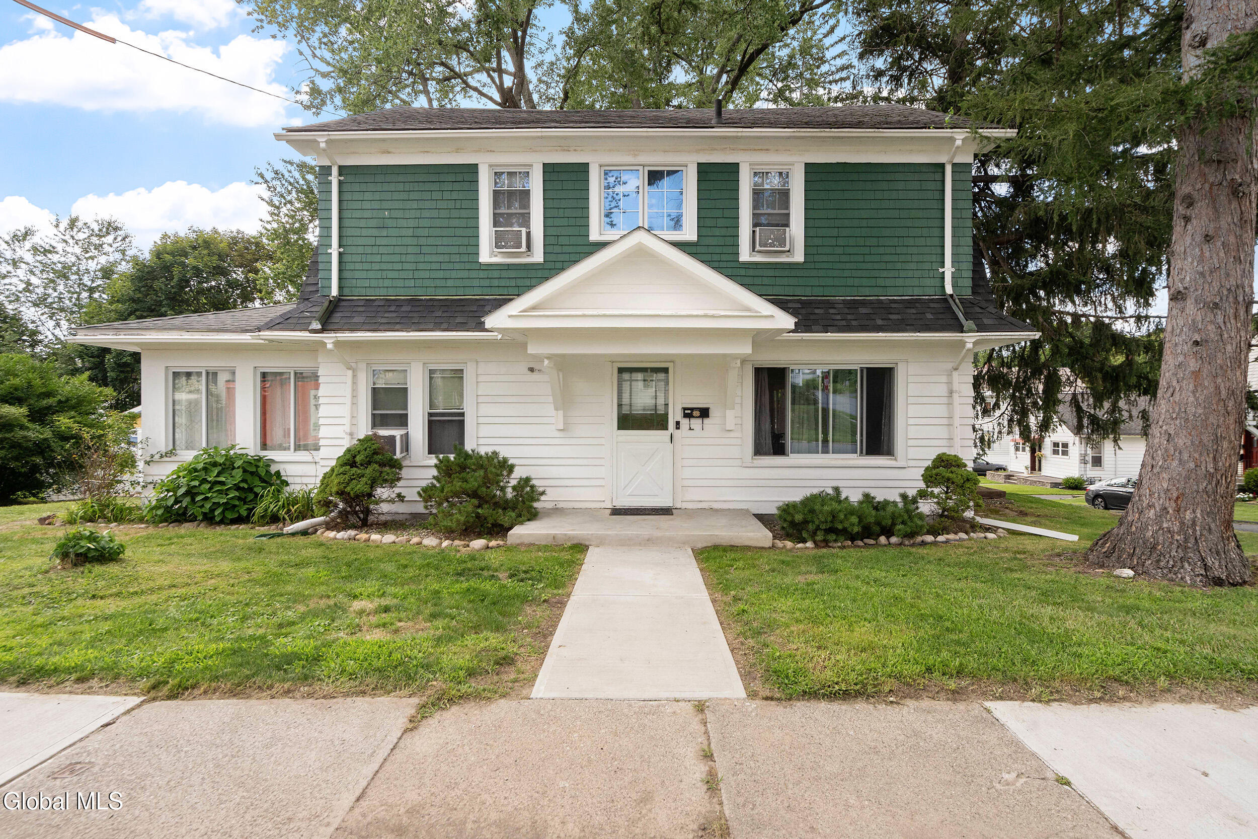 112 Fales Court Troy NY 12180