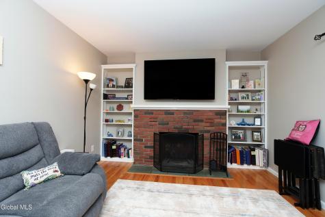 109 Birchwood Drive Schenectady NY 12303