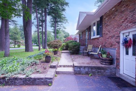 109 Birchwood Drive Schenectady NY 12303