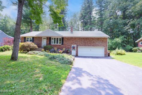 109 Birchwood Drive Schenectady NY 12303