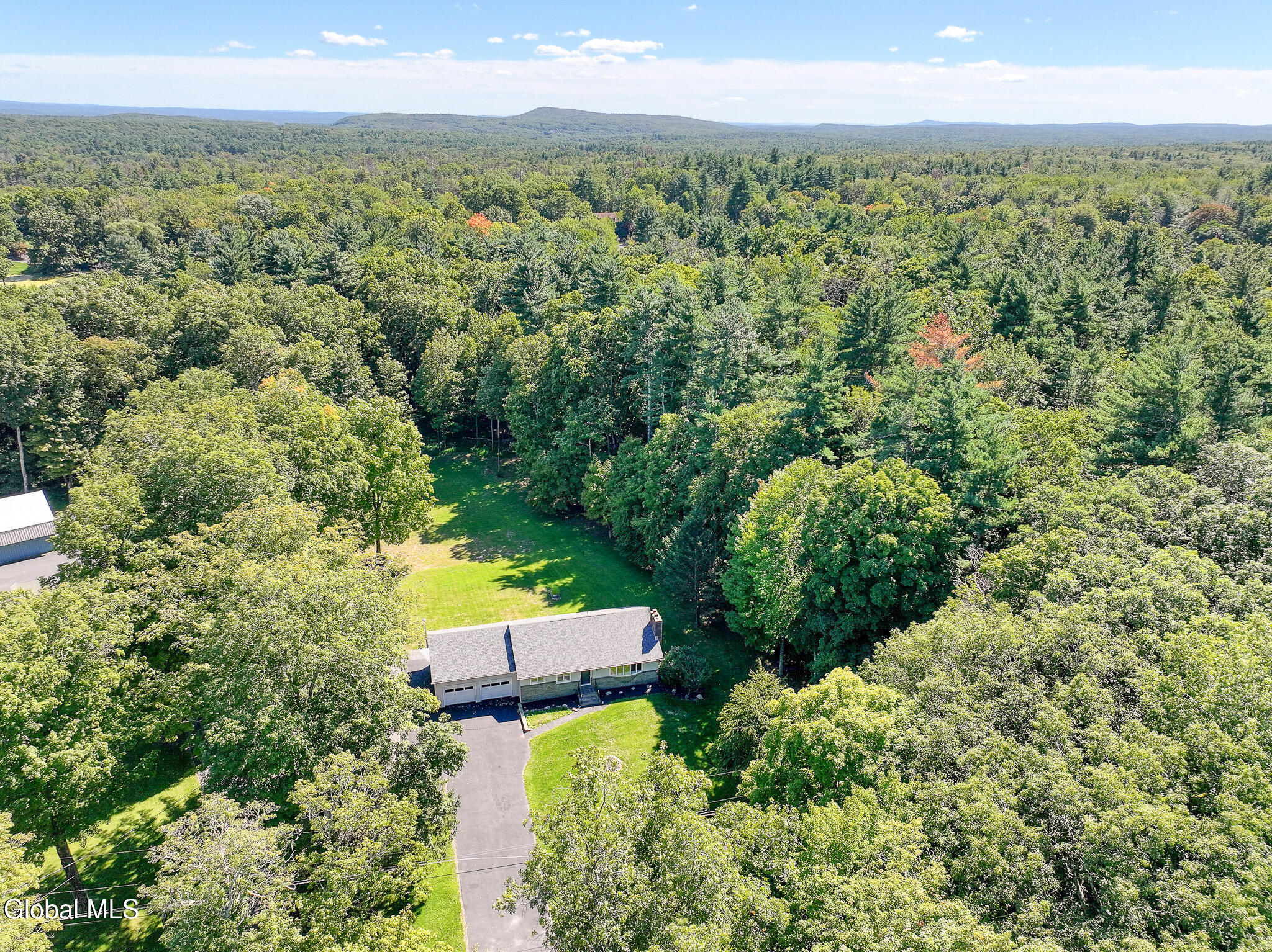 34 Van Buskirk Road Saugerties NY 12477