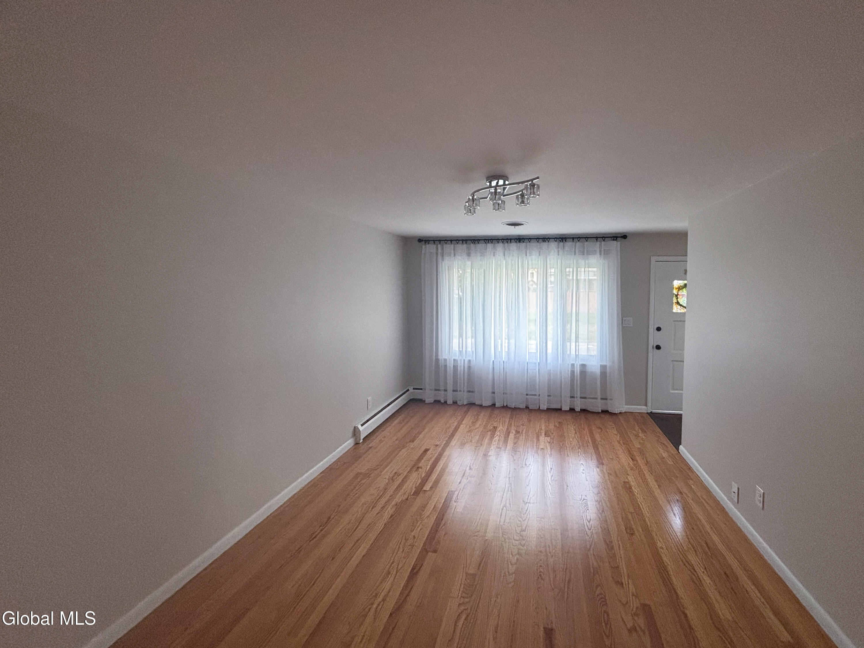 24 Joanne Court Albany NY 12209