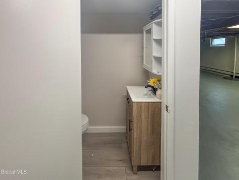 24 Joanne Court Albany NY 12209