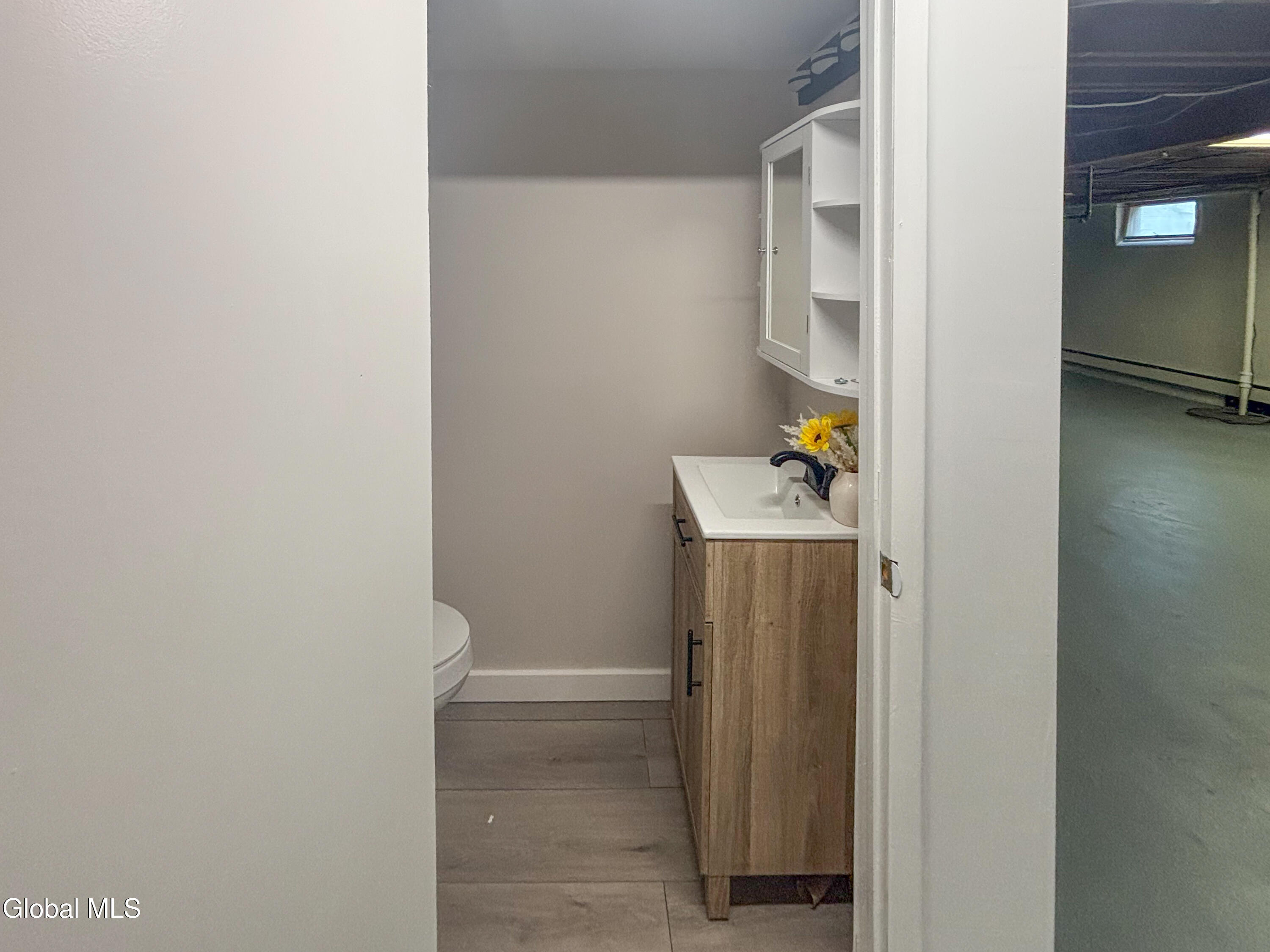 24 Joanne Court Albany NY 12209