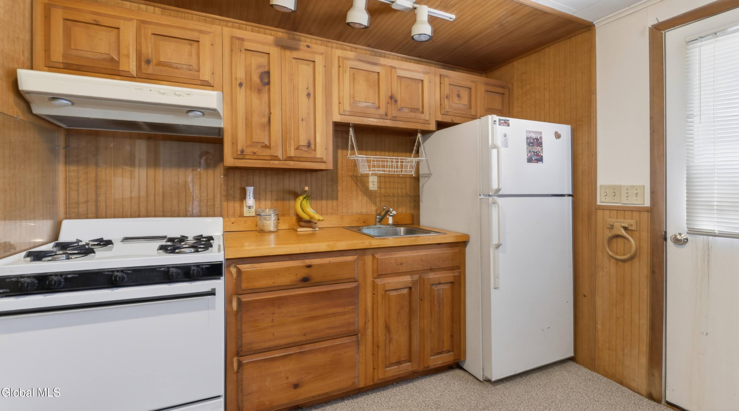 135 Pearson Lane Lake Pleasant NY 12108