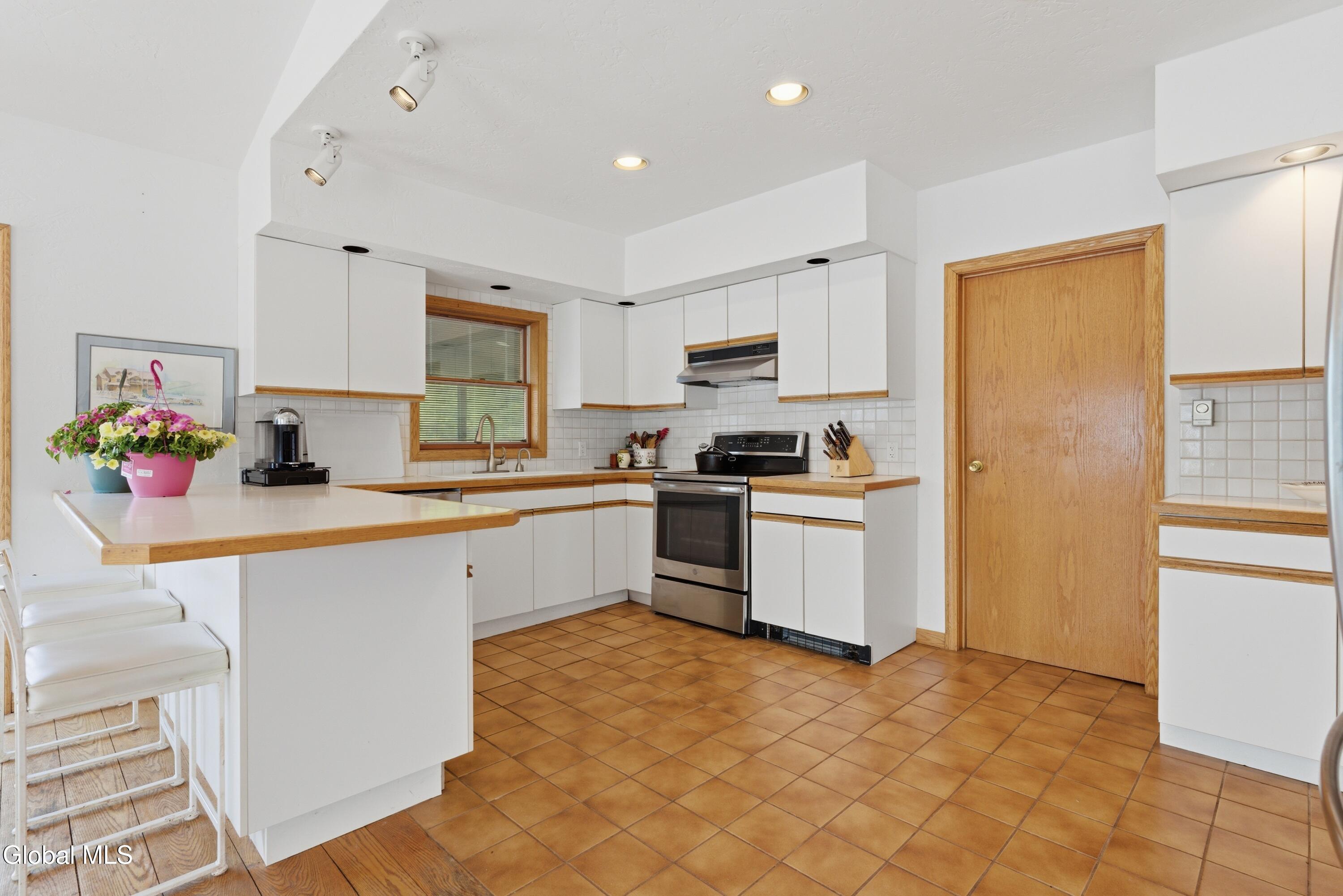 2 Bob Kat Lane Hague NY 12836