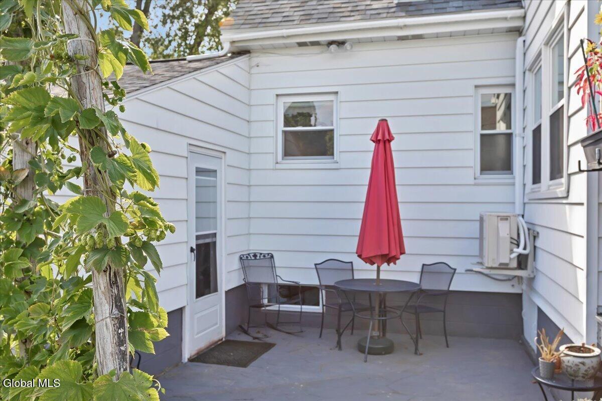 1 Indiana Avenue Rensselaer NY 12144
