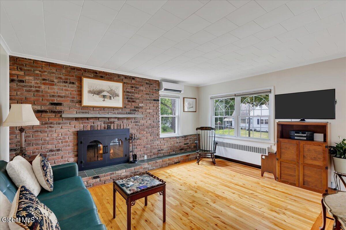 1 Indiana Avenue Rensselaer NY 12144