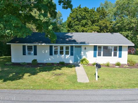 15 Renas Drive Cohoes NY 12047