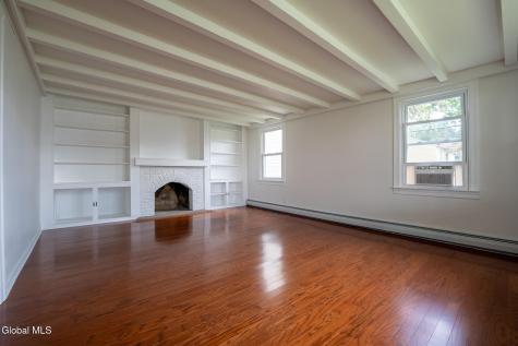 15 Renas Drive Cohoes NY 12047