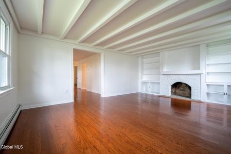 15 Renas Drive Cohoes NY 12047