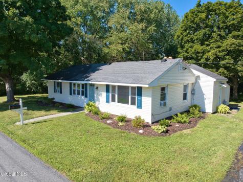 15 Renas Drive Cohoes NY 12047