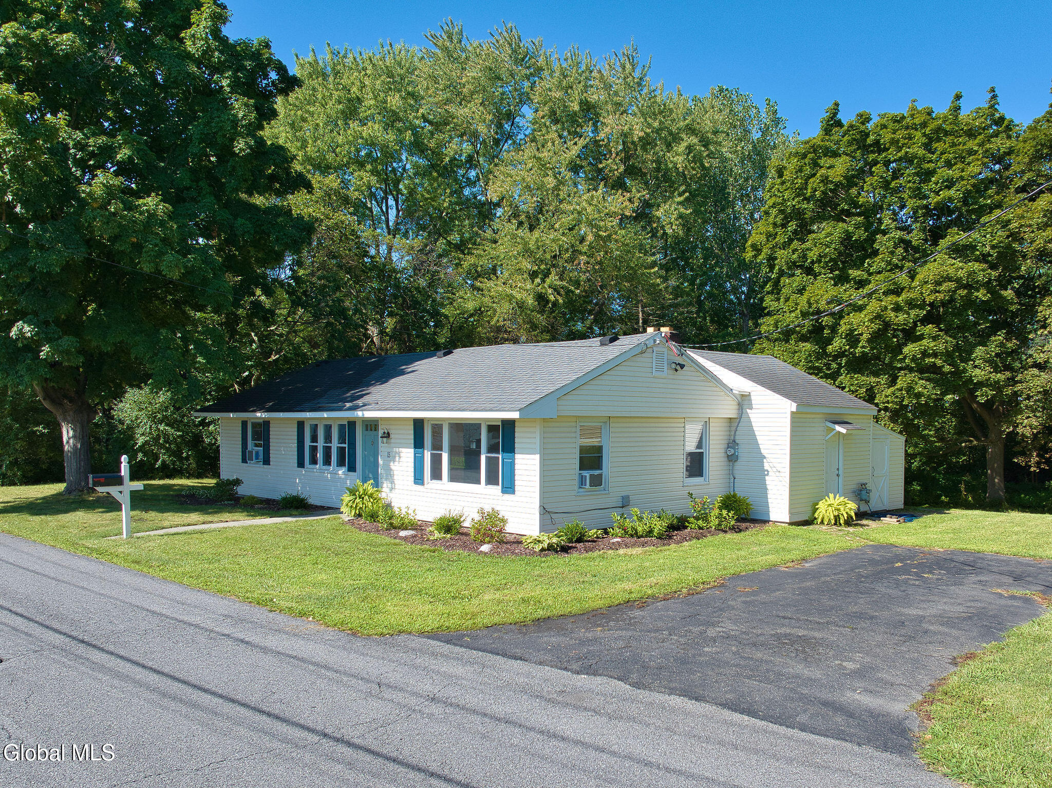 15 Renas Drive Cohoes NY 12047