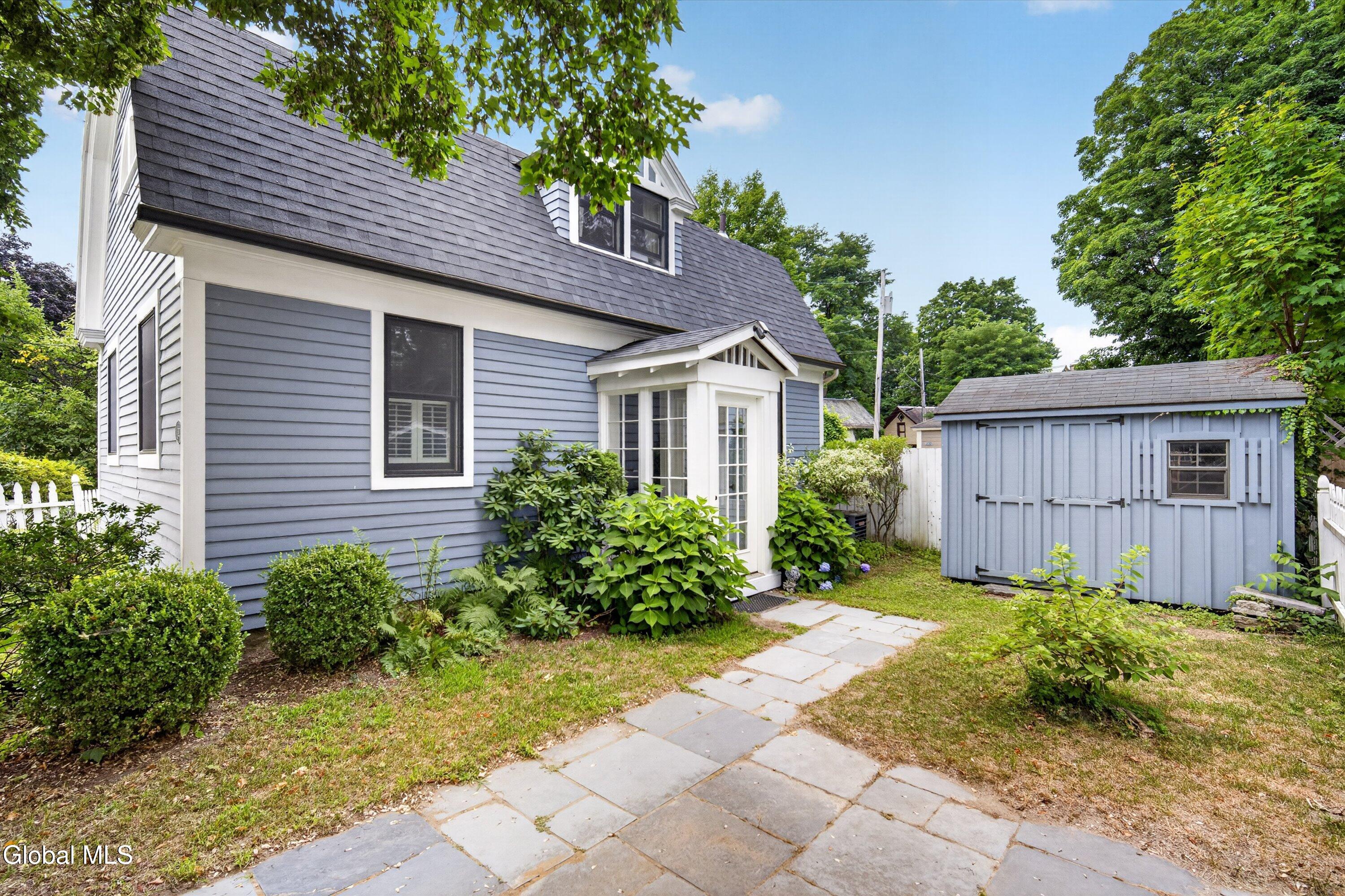 219 Regent Street Saratoga Springs NY 12866