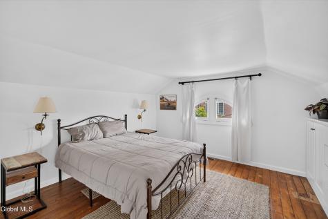 219 Regent Street Saratoga Springs NY 12866
