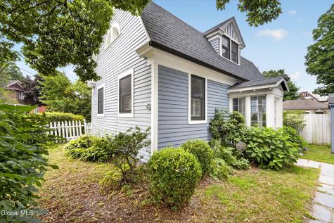 219 Regent Street Saratoga Springs NY 12866