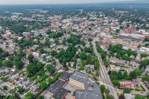 219 Regent Street Saratoga Springs NY 12866