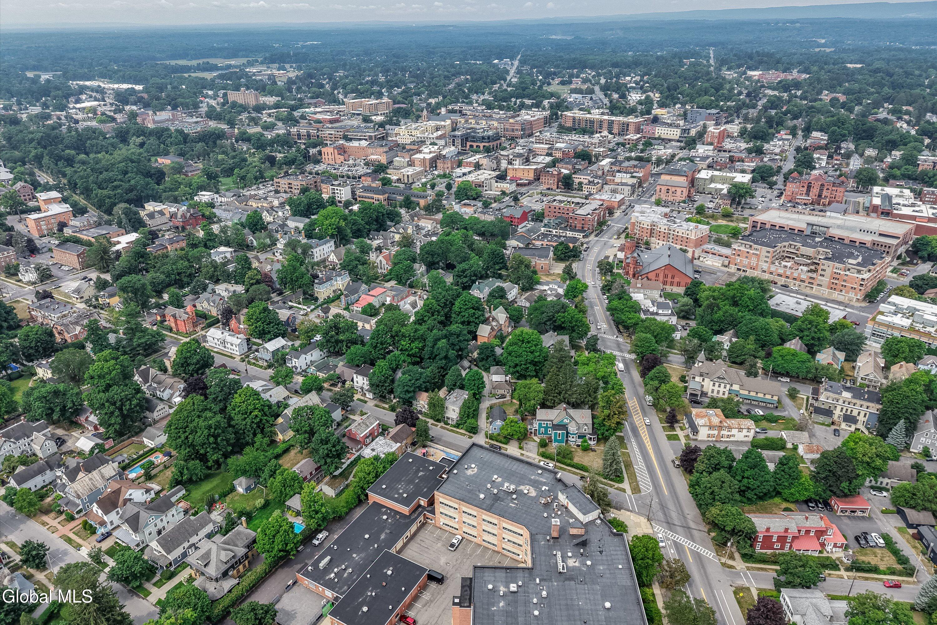219 Regent Street Saratoga Springs NY 12866