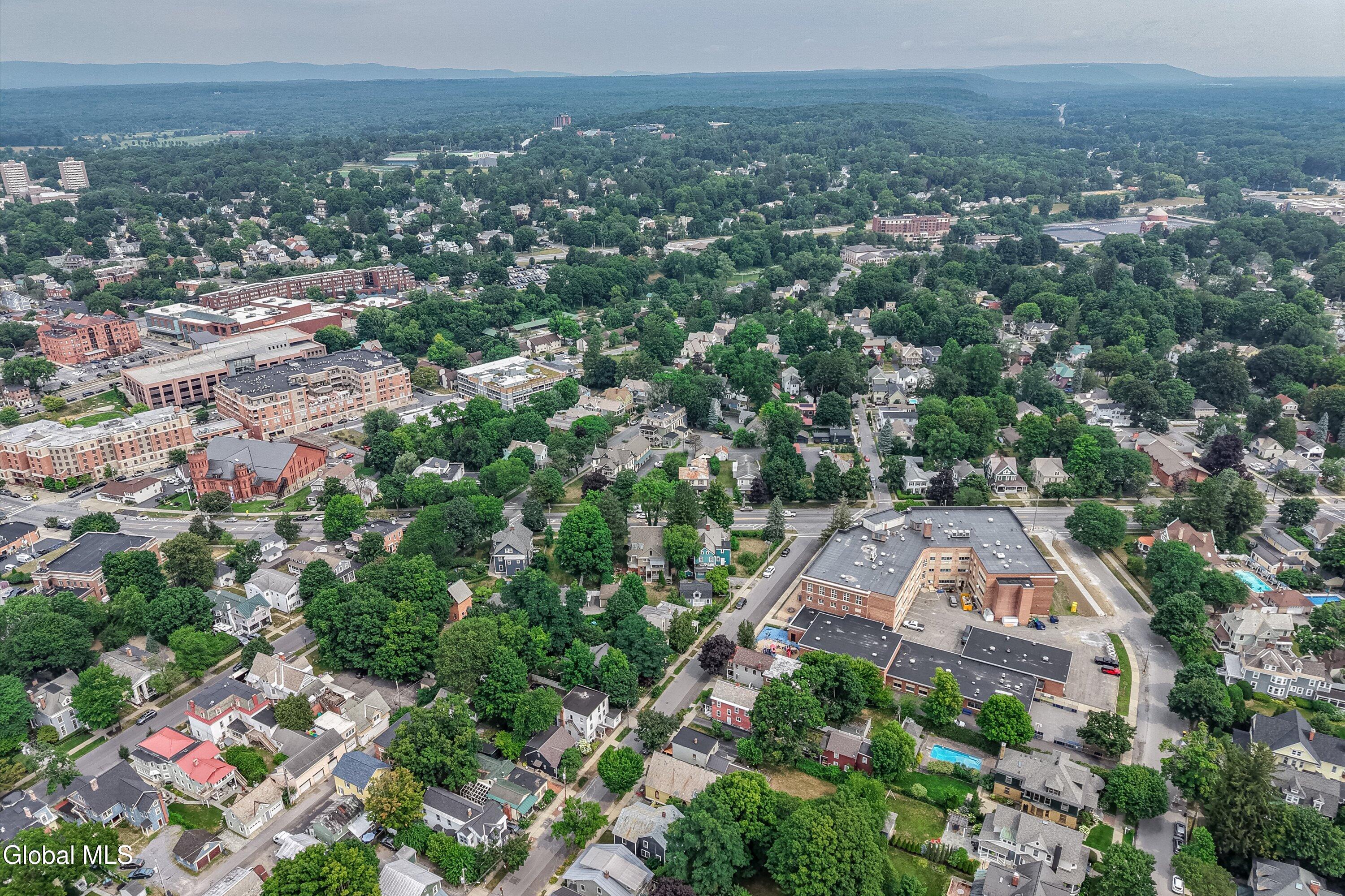 219 Regent Street Saratoga Springs NY 12866