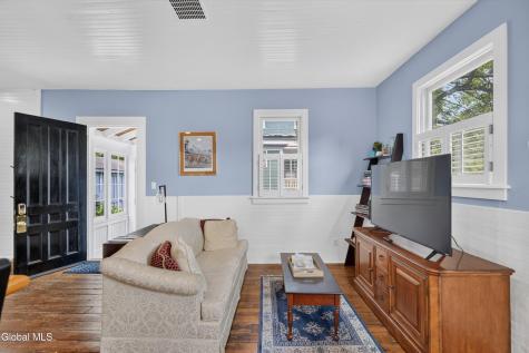 219 Regent Street Saratoga Springs NY 12866