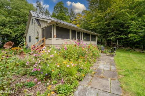 379 N Shore Road Gloversville NY 12078