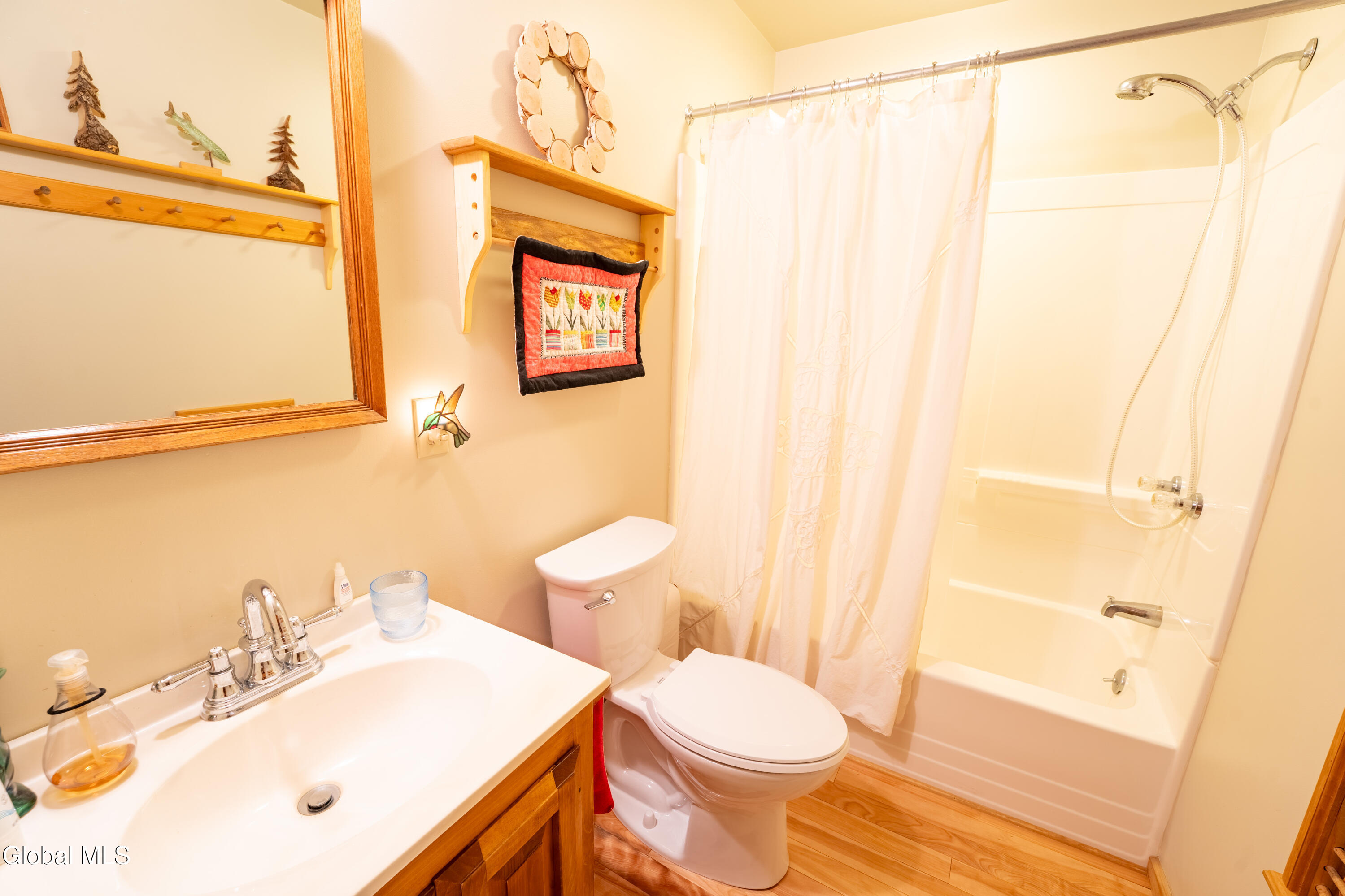 379 N Shore Road Gloversville NY 12078