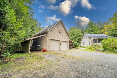 379 N Shore Road Gloversville NY 12078