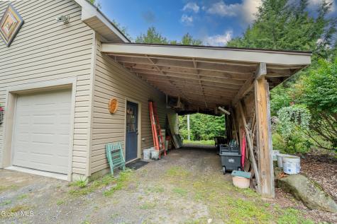 379 N Shore Road Gloversville NY 12078