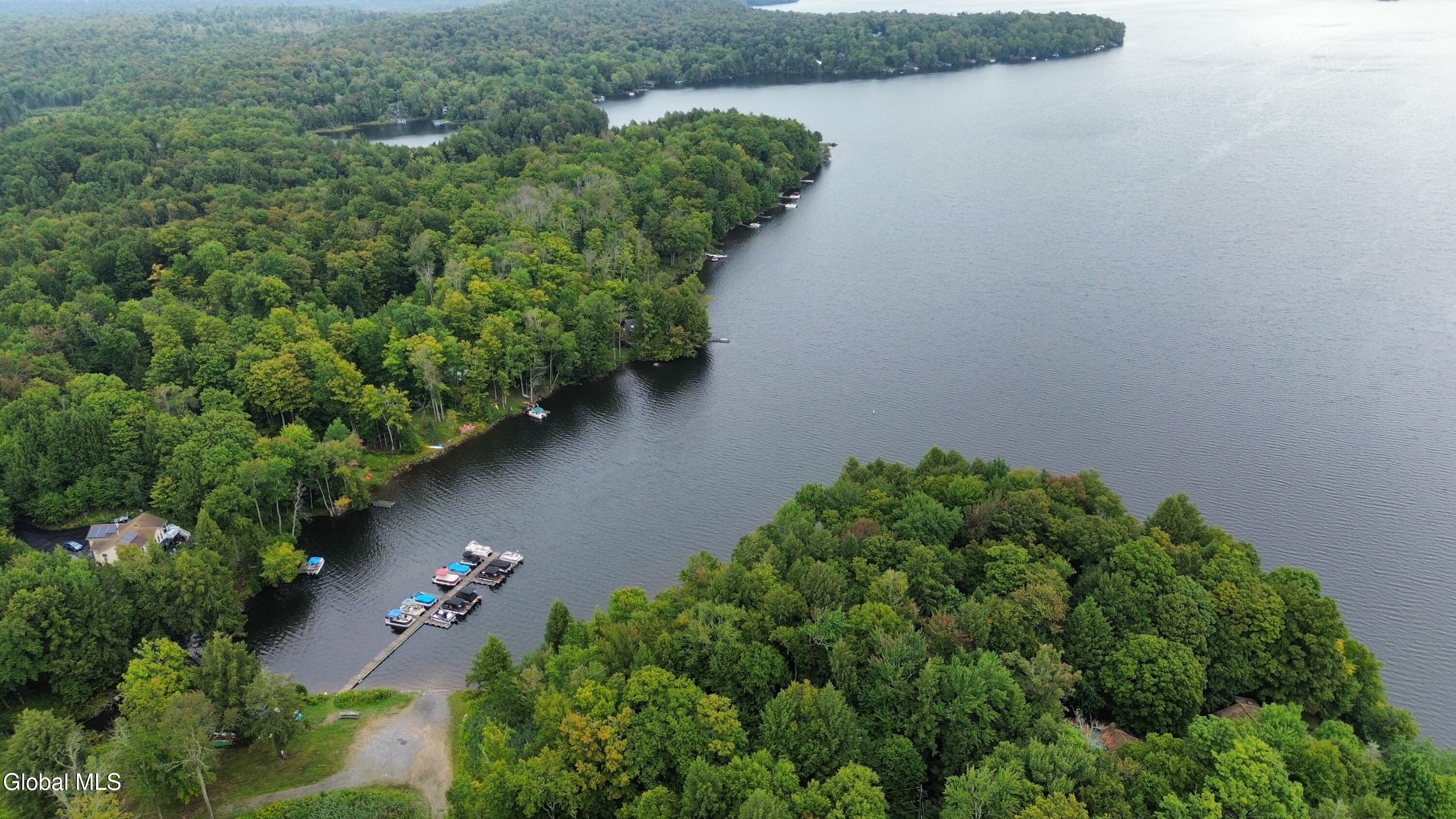 379 N Shore Road Gloversville NY 12078